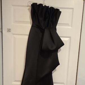 Elegant Black Strapless Dress